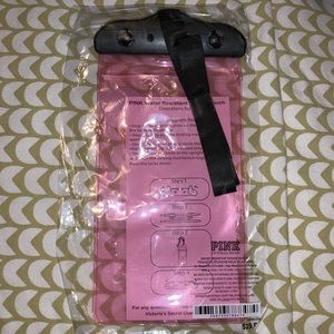 PINK Victoria's Secret Accessories - PINK Water Resistant Phone Pouch - NWT PINK Victoria's Secret Accessories - PINK Water Resistant Phone Pouch - NWT